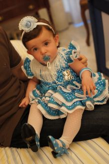 Trajd de gitana flamenca para bebe popelin azul lunar blanco con diadema MiBebesito