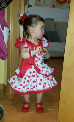 traje de gitana flamenca para niña